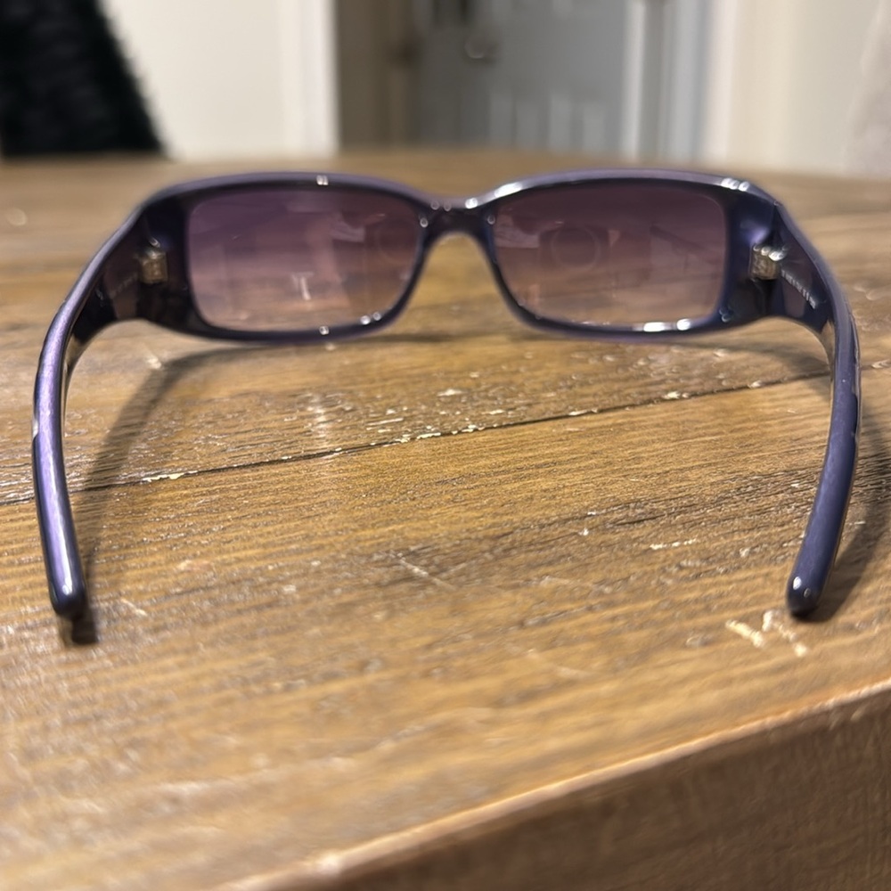 Women’s Fendi Sunglasses FS300 513 - Picture 3 of 4